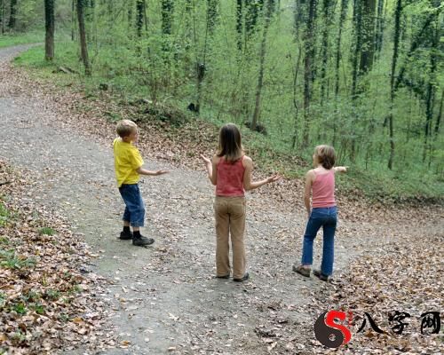 梦到陌生的地方迷路